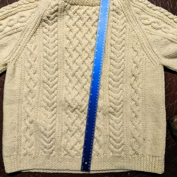 Aran isles Irish handmade wool sweater - Picture 3 of 3